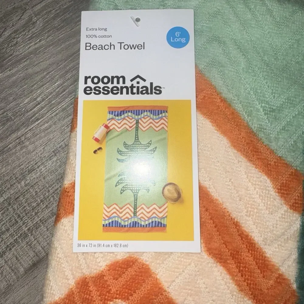 Room Essentials Beach Towel 36x72 Extra Long 100% Cotton Geometric Tropical NWT